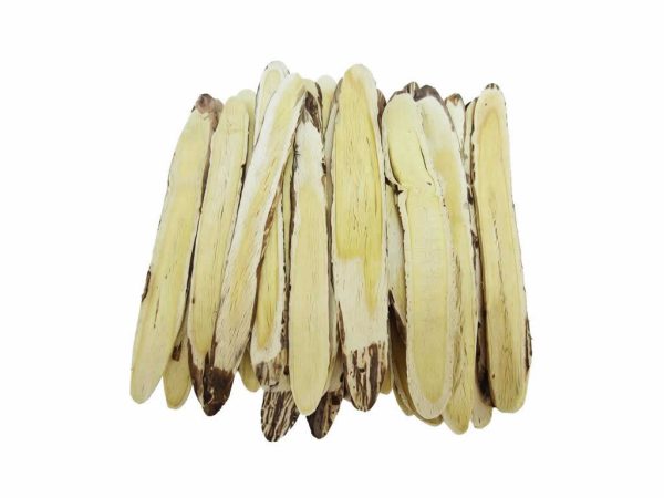 Astragalus root slices from wild-harvested Mount Heng for export